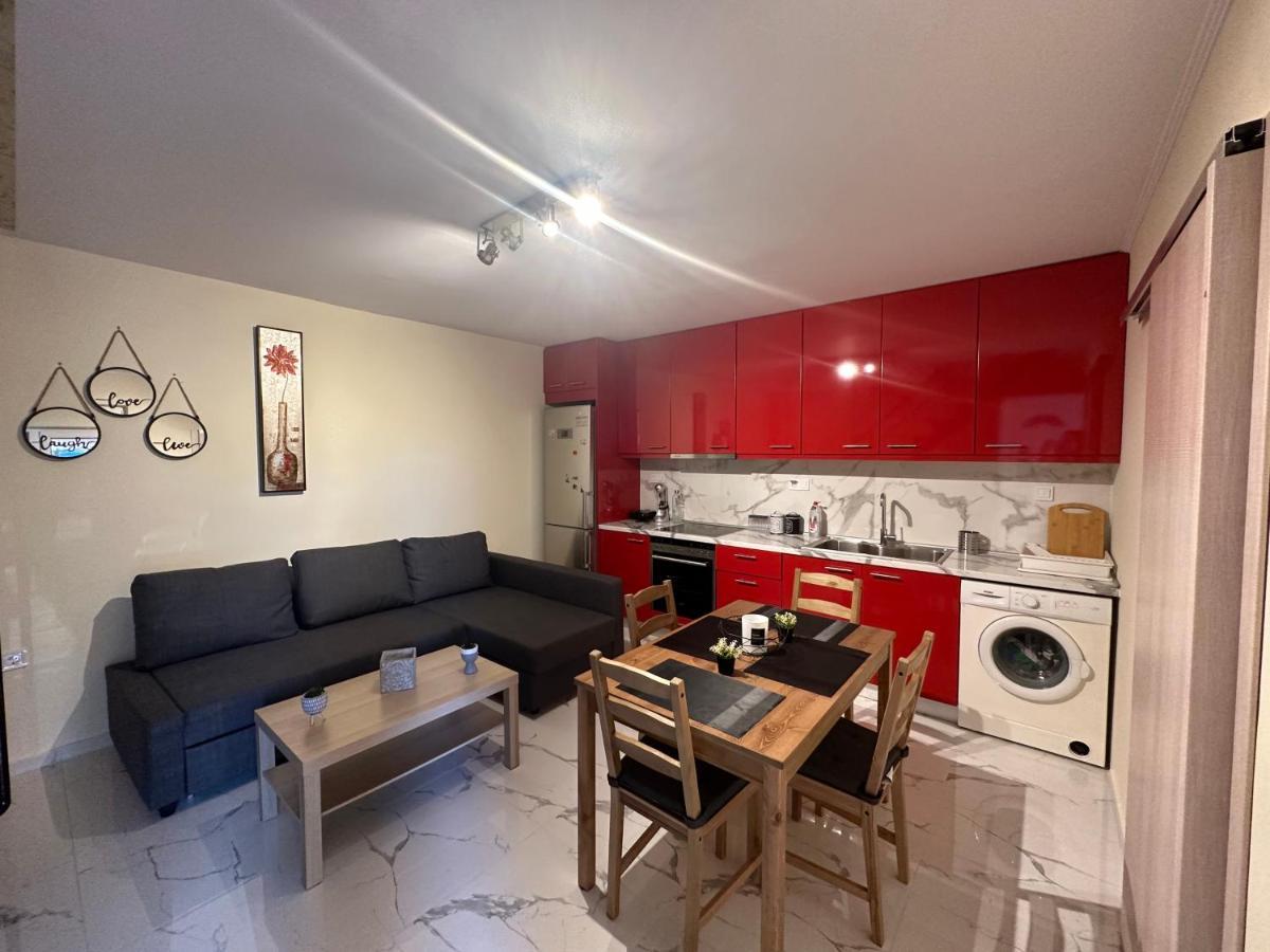 Ferienwohnung Red Harmony By The Sea Pool And Balcony Kalamata Exterior foto